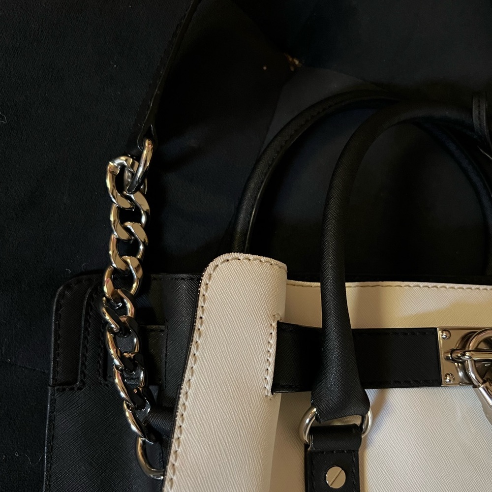Michael Kors designer purse - Picture 6 of 6